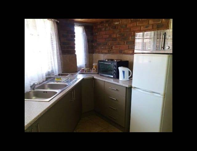 1 BEDROOM PROPERTY TO RENT IN POTCHEFSTROOM CENTRAL